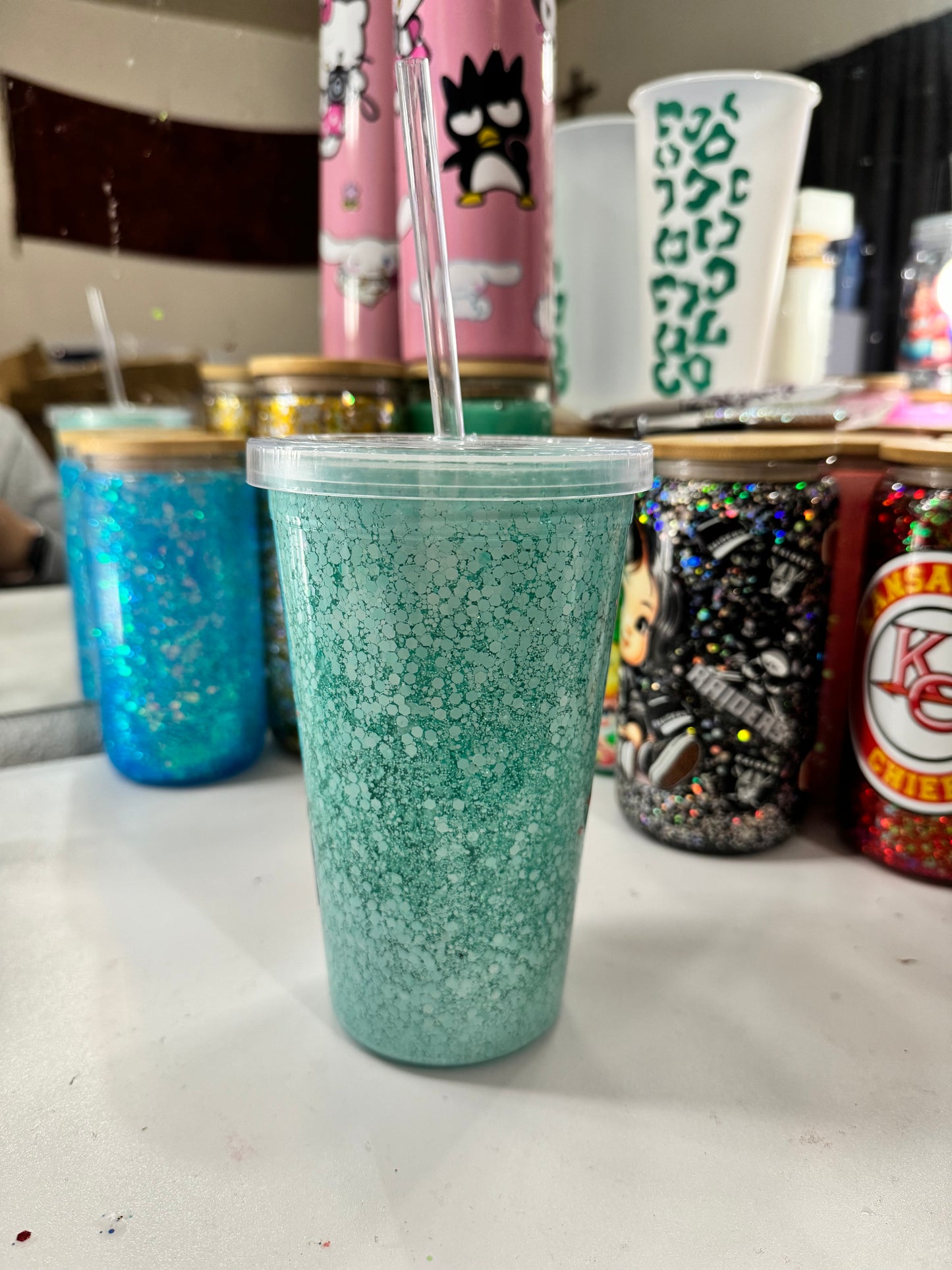 snow white acrylic snowglobe cup