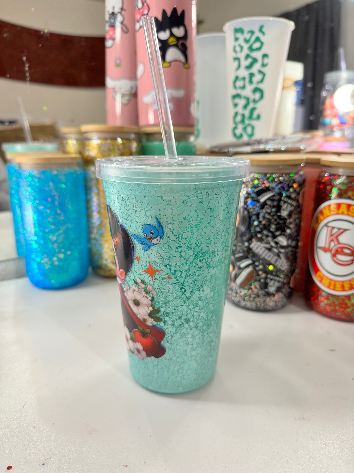 snow white acrylic snowglobe cup