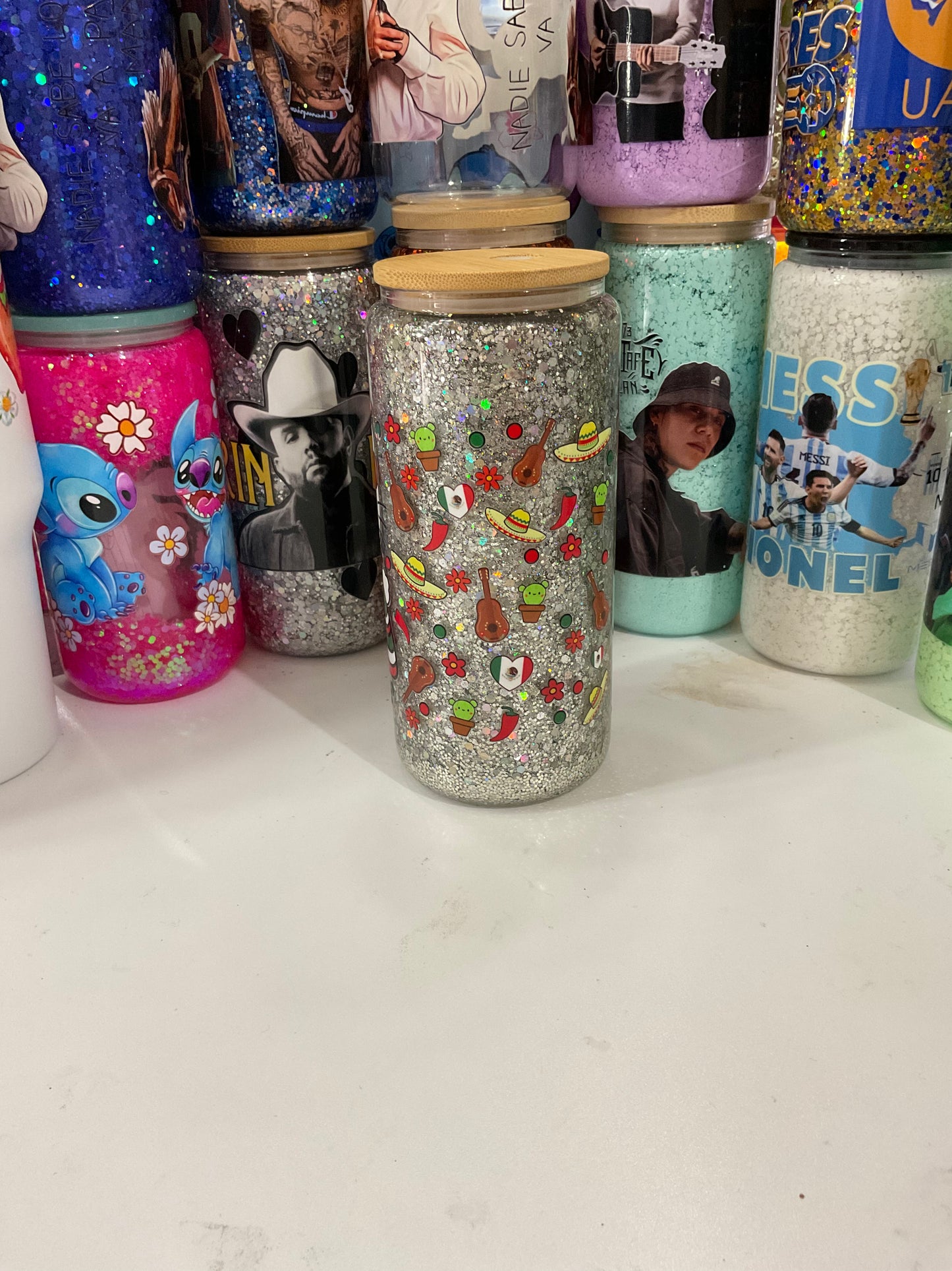 hello kitty snowglobe