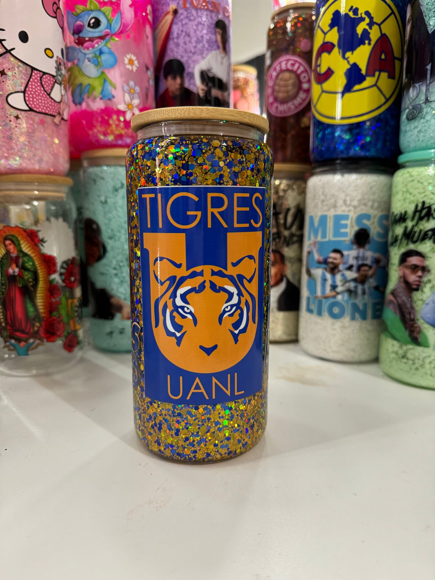 tigres snowglobe mug
