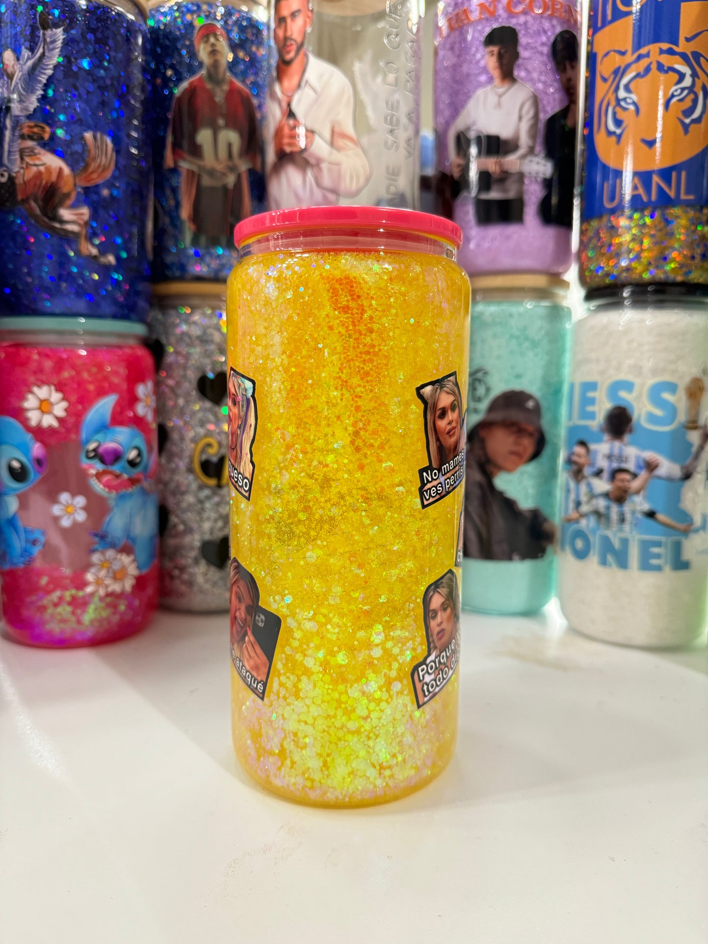 wendy fast motion snowglobe