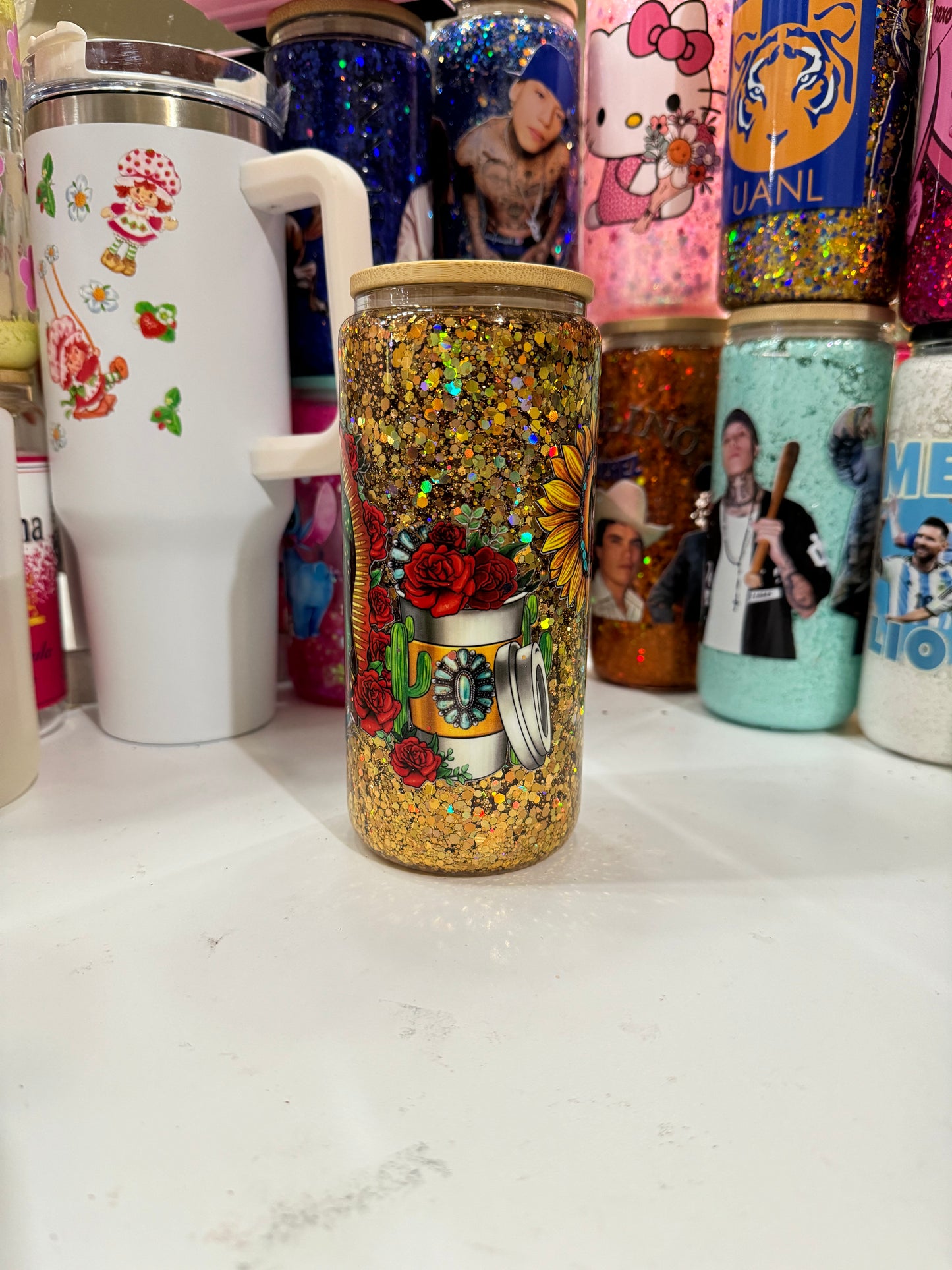 virgencita snowglobe